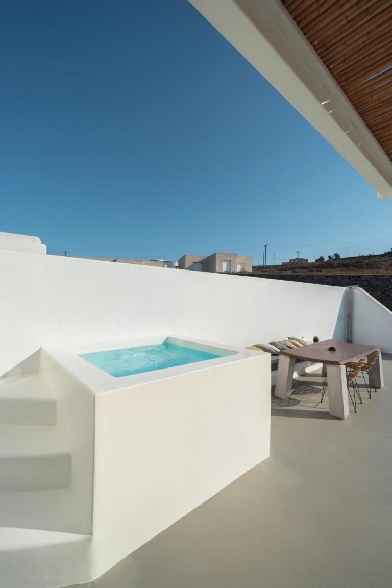 White & Co Santorini Villa Pýrgos Екстериор снимка